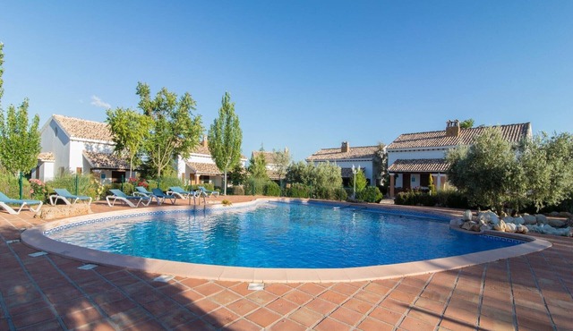 Spacious Countryside Ibipozo with Pool