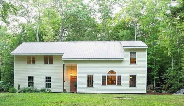 Spacious, cozy home nestled in woods with private outdoor area and fire pit