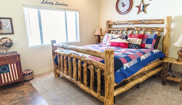Spacious & Cozy Cabin – Minutes from Trails, Lakes & Family Fun!