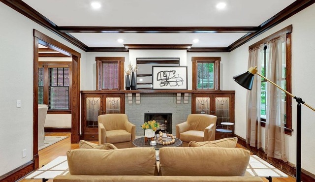 Spacious Craftsman Charmer