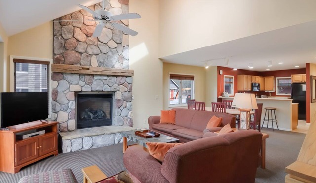 Spacious Crystal Mountain Retreat – Golf, Ski & More!