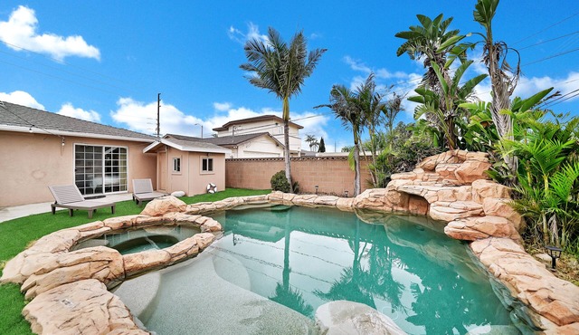 Spacious Disney Beach Paradise w/Heated Pool and Spa