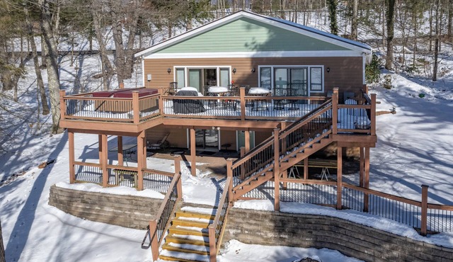 Spacious Dog Friendly Escape w/Hot Tub & Lake Access