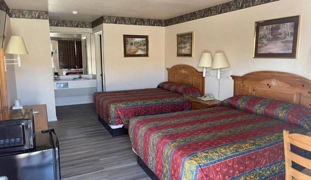 Spacious Double Room w/Parking Near Lake Corpus Christi Adventures