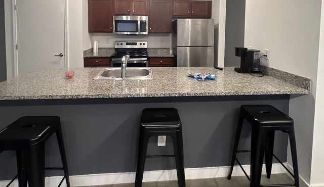 SPACIOUS DOWNTOWN LOFT, CLOSE TO BEALE STREET