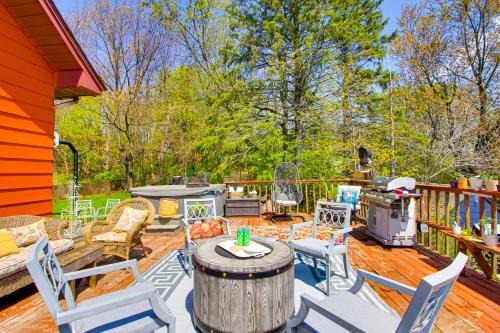 Spacious Duluth Home about 4 Mi to Lake Superior!