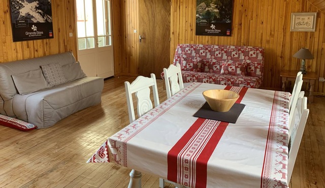 Spacious duplex apartment, balcony with mountain views and private garage