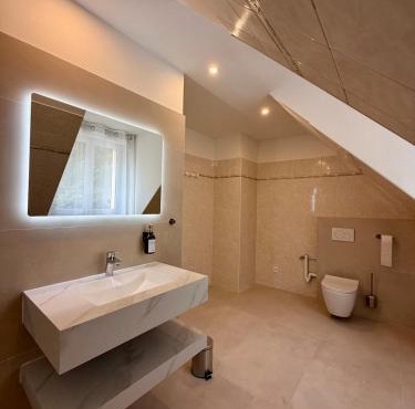 Spacious Duplex for 6 people, Parc Astérix, CDG