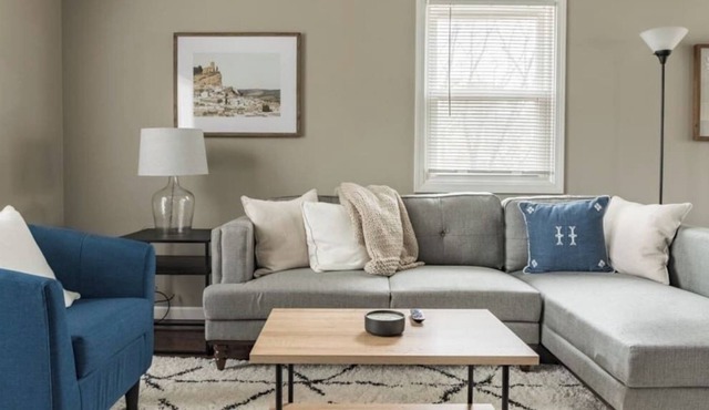 Spacious Duplex in West Des Moines