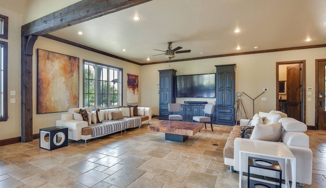 Spacious Edmond Vacation Rental w/Hot Tub!