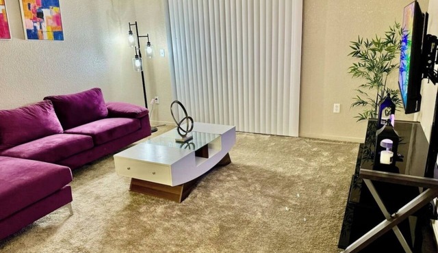 Spacious & Elegant 3BR - Pet-Friendly - Elk Grove