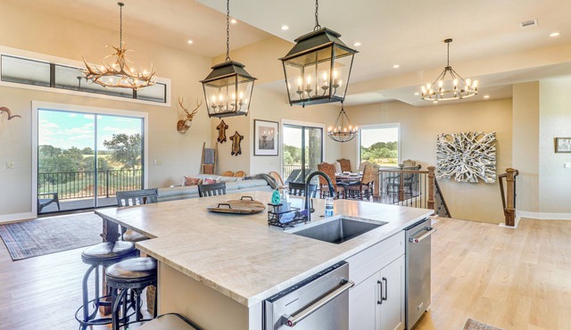 Spacious & Elegant Goldthwaite Escape on 72 Acres!