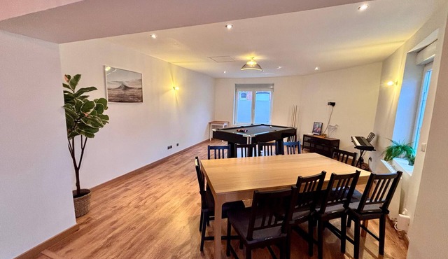 Spacious elegant house for 8 people in Croix