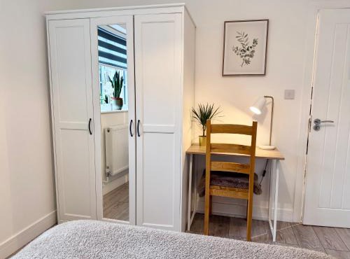 Spacious En-suite Private Double Bedroom