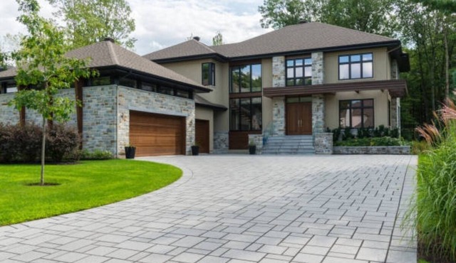 Spacious Entire Home with Full Amenities
