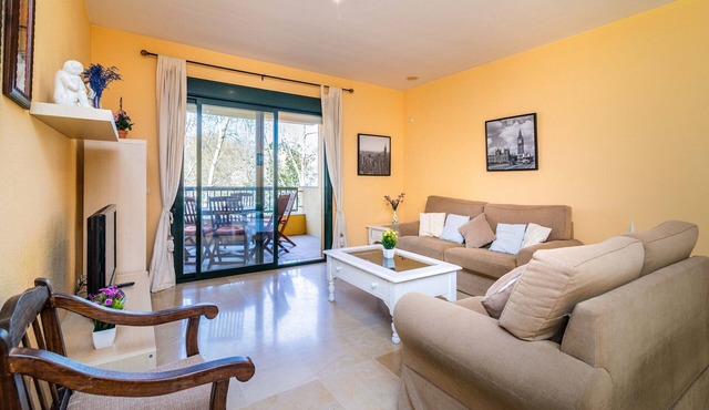Spacious, Central and Modern Apartment in Marbella