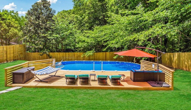 Spacious Escape Near Stone Mountain Pool HotTub GameRoom BBQ 13 max