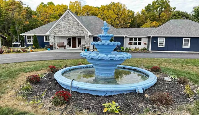 Spacious Estate 5-bedroom Acres of Serenity