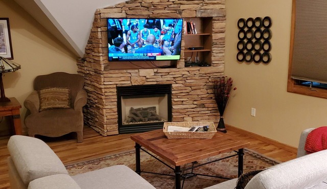 Spacious Estes Park 2 Bedroom Loft with AC. On the River, location is unmatched.