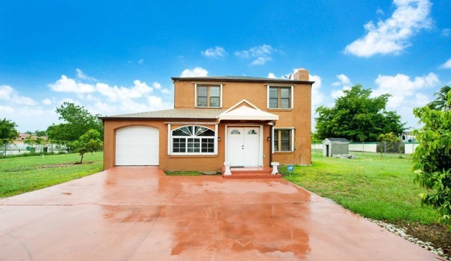 Spacious & Expansive Miami Home With Free Parking