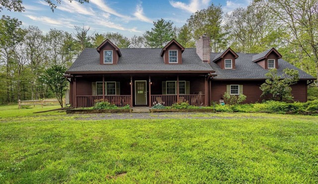 Spacious Fam Retreat: Hot Tub, Fire Pit, BBQ