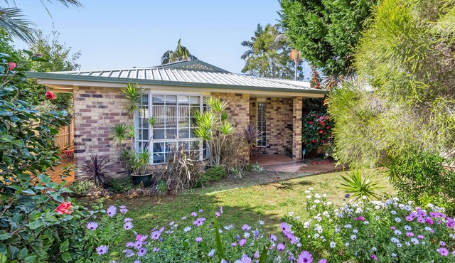Spacious family home close St Andrews, Starbucks