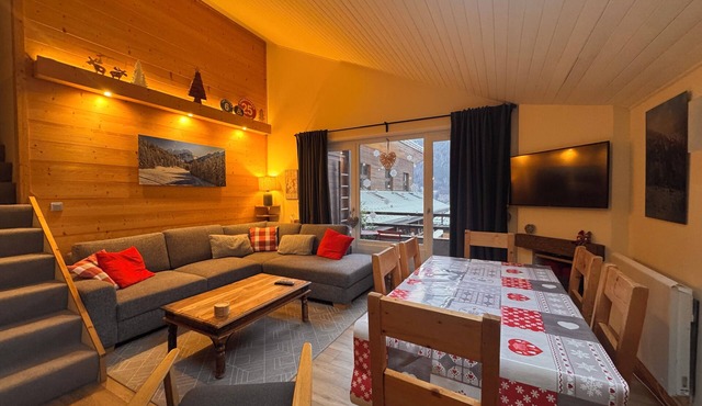 Spacious, family 3 bedroom duplex - only 50m from the ski slopes