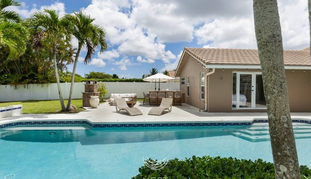 Spacious Family Home | Saltwater Pool | Game Room