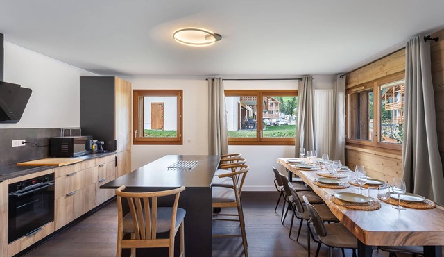 Spacious family apartment near center with parking