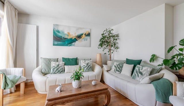 Spacious Family & Business Apartment – Paris 15th – Porte de Versailles, Balconies & Wi-Fi