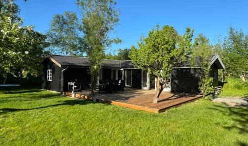 Spacious Family Escape with Modern Comforts