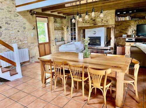 Spacious Family Home with Private Pool, Garden and Forest, Dordogne Countryside