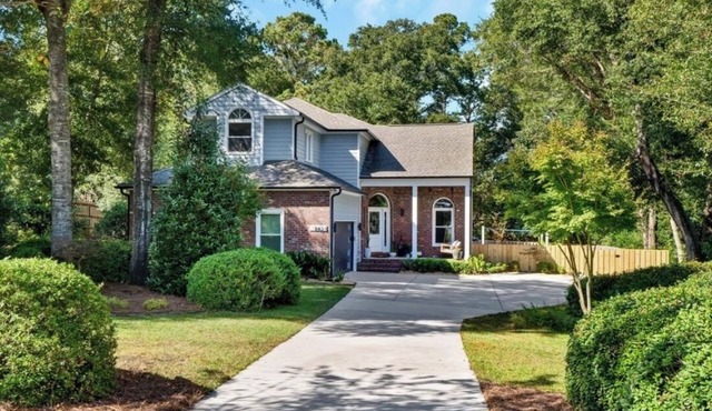 Spacious family friendly 4-bedroom house in beautiful Porters Neck, Wilmington