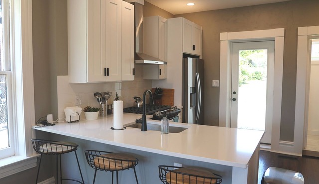Spacious Family-Friendly stay steps from the St. Louis Zoo