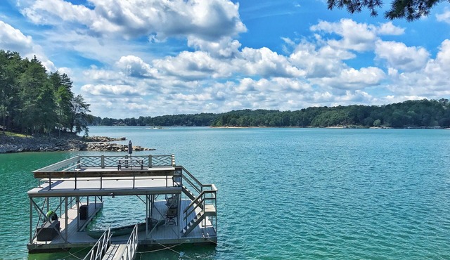 Spacious, Family-Friendly Lake House Retreat w/a Private Large 2-Story Dock