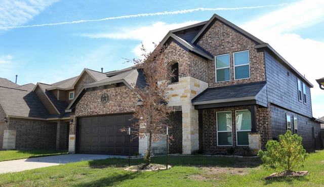 Spacious & Family Friendly Home near IAH Airport