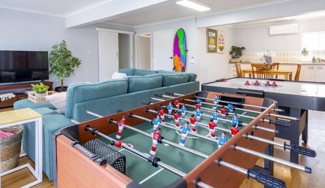 SPACIOUS FAMILY FRIENDLY HOME IN WOORIM