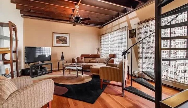 Spacious Family Getaway - Near Cleveland Clinic