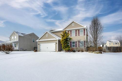 Spacious Family Getaway with Yard in Kalamazoo!