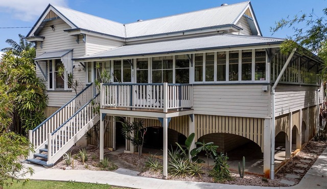 Spacious Family Holiday Home in Urangan