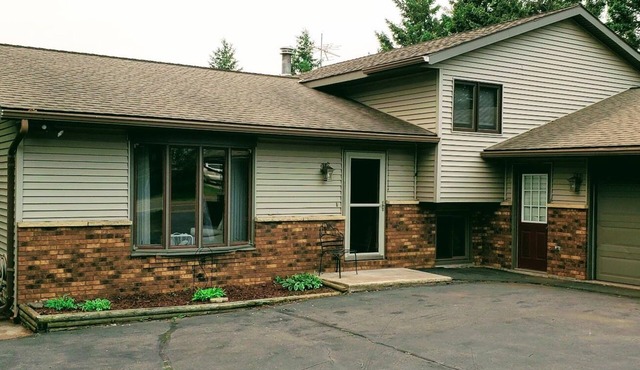 Spacious family home with quick & easy access to outdoor trails.