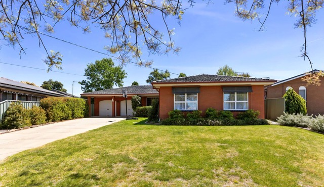 Spacious family home | quiet Cul-de-sac | 10 minutes to the heart of Waggas CBD.