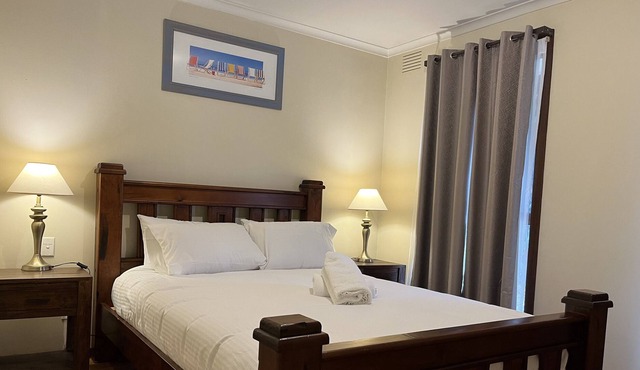 Spacious Family home for 12 guests in prime location Melbourne eastern suburbs