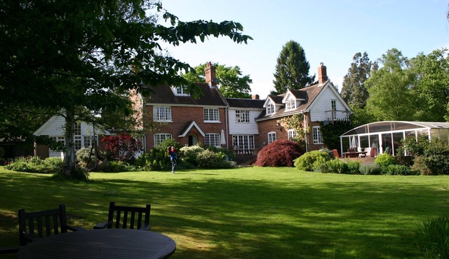 Spacious Family Home in Beautiful and Tranquil Setting With Pool and