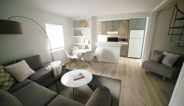 Spacious Family Home in LA - 3BR