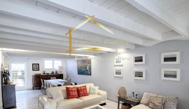 Spacious family home in the center of town - 10/12 pers.