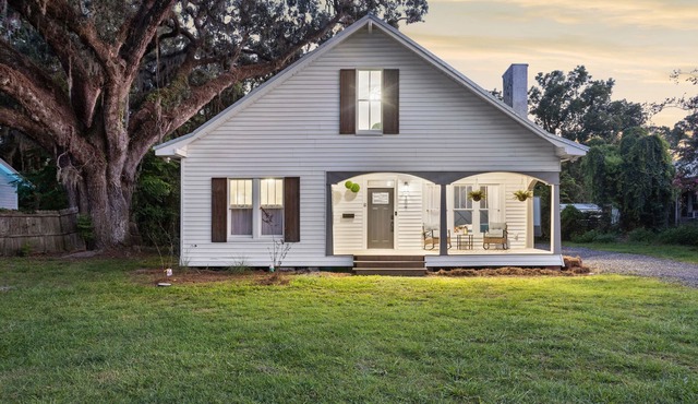 Spacious Family Home Near Suwannee River Sleeps 10