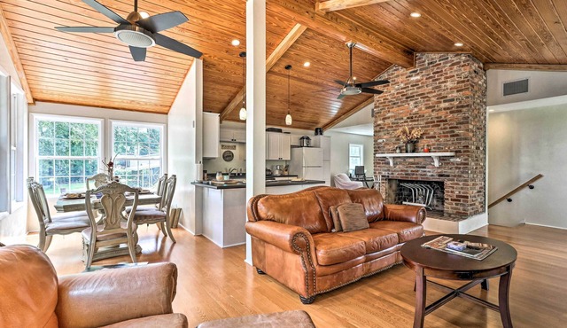 Spacious Family Home on Lake Marion w/Boat Ramp!