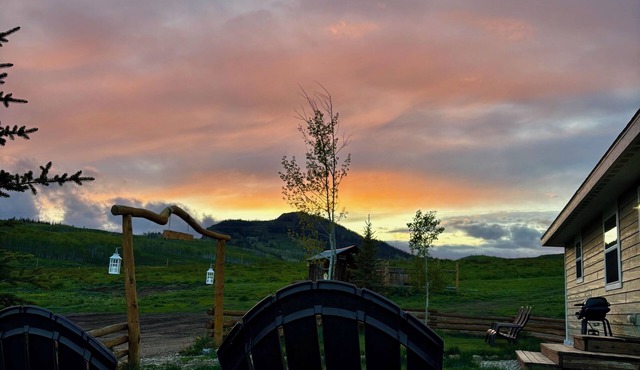 Spacious Family Home Near Steamboat w/Private Hot Tub & Mountain Views