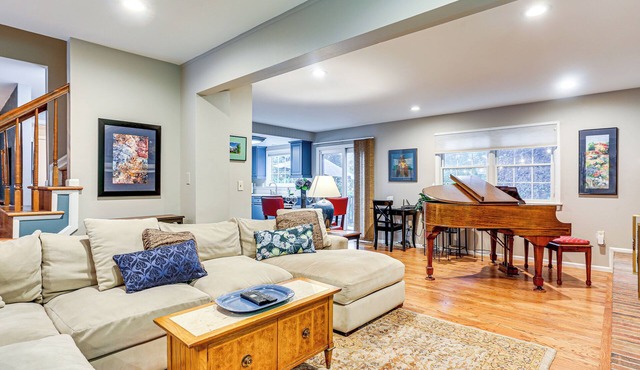 Spacious Family Home w/Deck & Yard in Littleton!